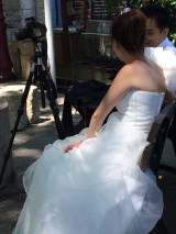 Wedding attire in Fontaine de Vaucluse