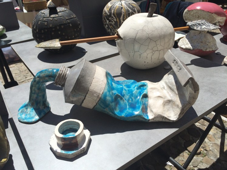 julie's phone 220515 075