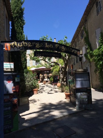 julies phone 170515 041