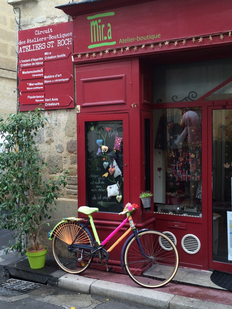 julies phone 181115 117